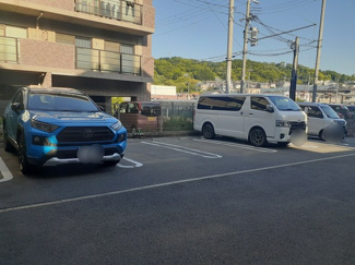 【駐車場】