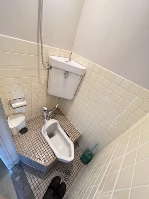 【トイレ】 | 朝日旅館 | コンパクトで使いやすいトイレです