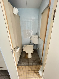 【トイレ】 | 朝日旅館 | ゆったりとした空間のトイレです