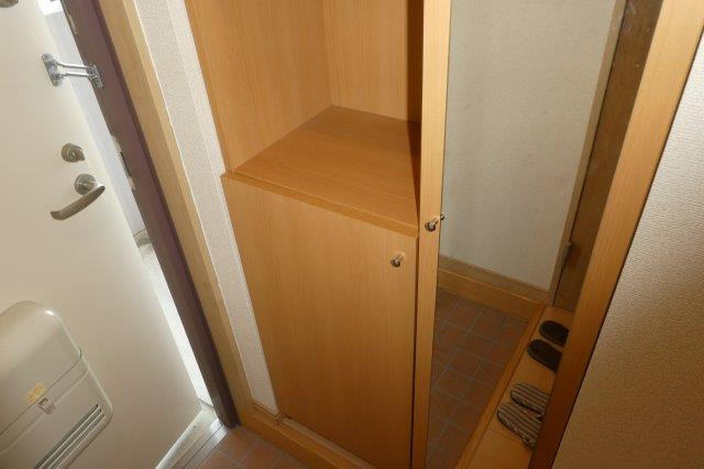 プロローグ常盤の内装|シューズボックス