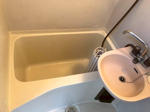 ファミールミヤモトの浴室