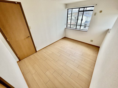 【洋室】 | メゾン・ピア