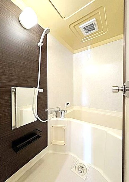 エレガンスマインⅢの浴室
