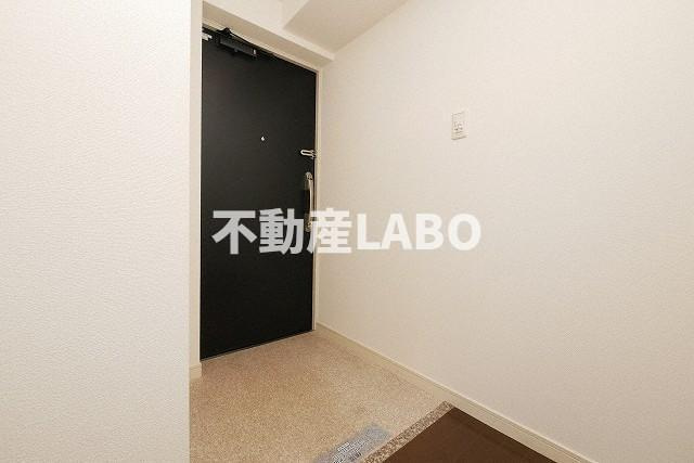 スワンズシティ大阪WESTの玄関