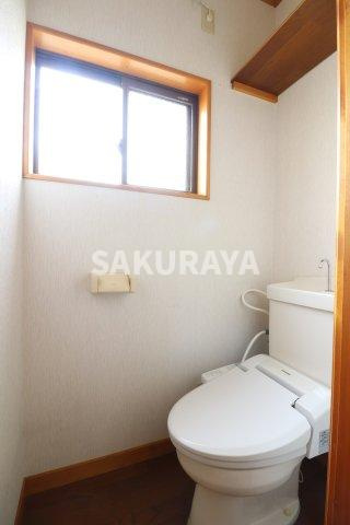 カネイシハウスⅠのトイレ|2024年5月撮影。