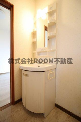 リバーサイド自由ヶ丘の独立洗面台|独立洗面台で身支度をすべて済ませてしまいましょう