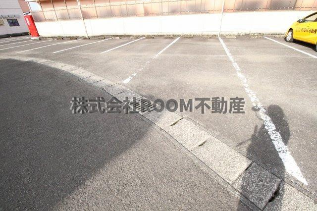 リバーサイド自由ヶ丘の駐車場|駐車場完備です