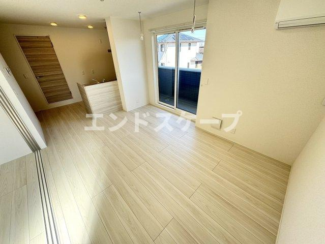 D-ROOM三河町の居間・リビング|高崎、前橋、伊勢崎エリアのお部屋探しはエンドスケープまで！お客様の理想お聞かせ下さい♪