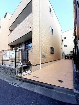 【エントランス】 | フリーデ