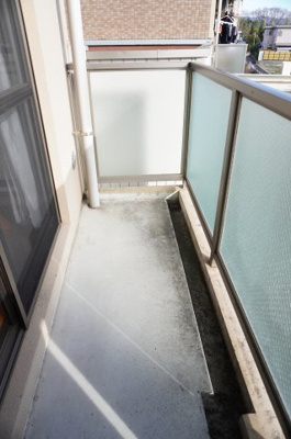 【バルコニー】 | ジュネスメゾンイノウエ