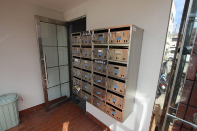 【エントランス】 | ユニコーン82’西野 | 集合ポスト