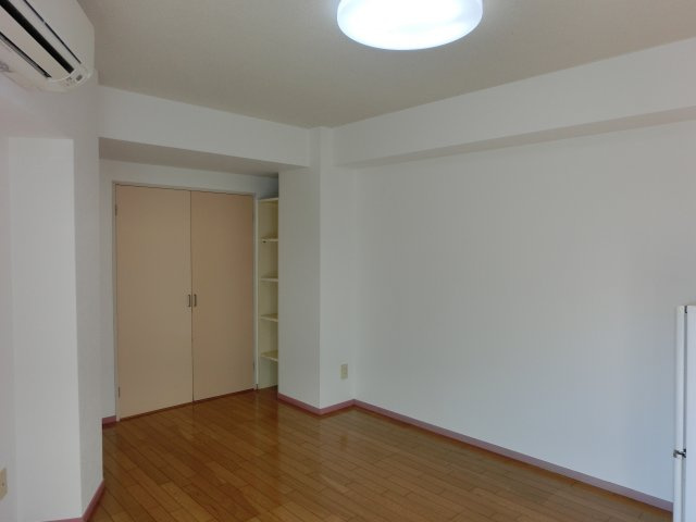 プレアール西町の居間・リビング|同タイプ別部屋