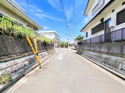 【前面道路含む現地写真】 | ◆◇富岡西7丁目　新築戸建て◇◆ | ◆住宅ローンのご相談や周辺環境のご案内も含め、ローンに詳しい、地元に詳しいスタッフがお出迎えさせていただきます。お気軽にご相談ください。