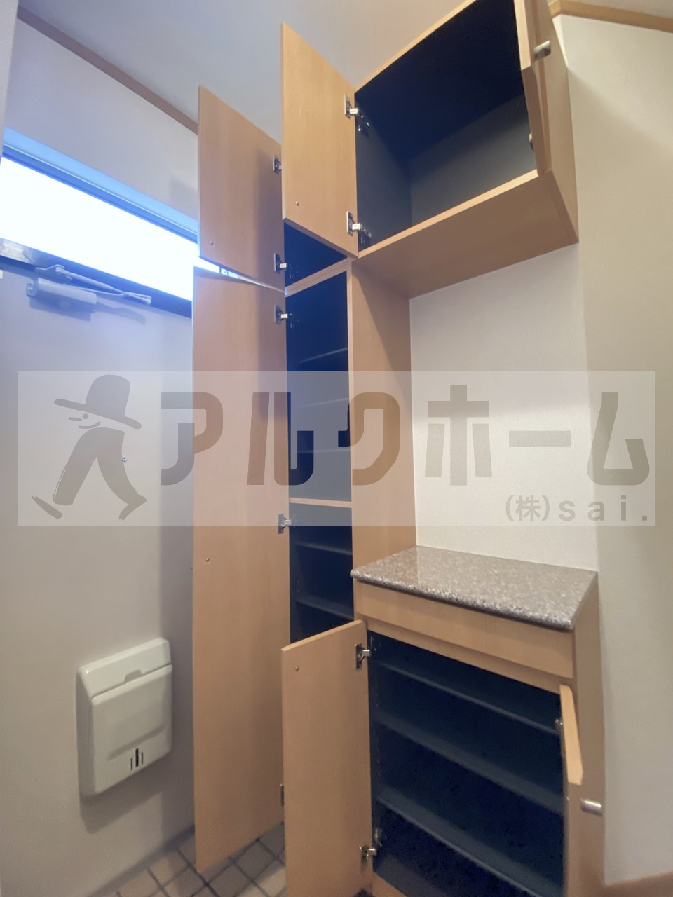 シャルマンメゾン1号棟の玄関