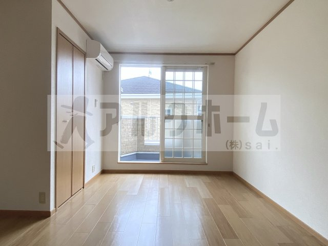 シャルマンメゾン1号棟の居間・リビング