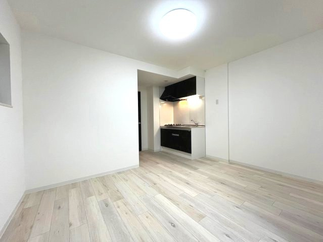ジーメゾン寝屋川秦町ルシェールの居間・リビング