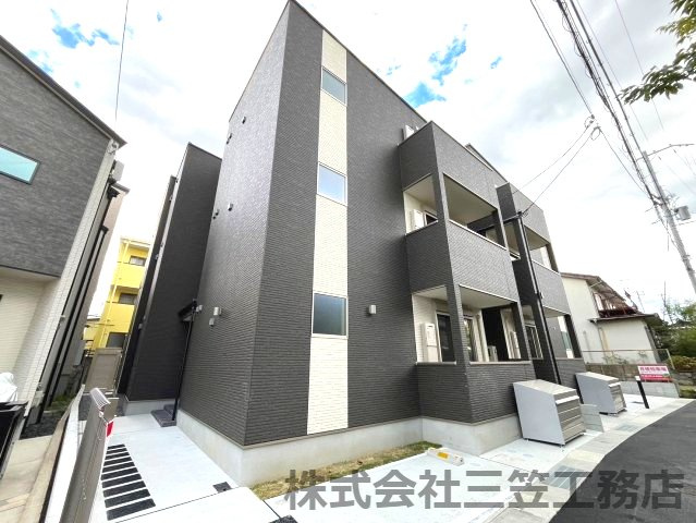 ジーメゾン寝屋川秦町ルシェール