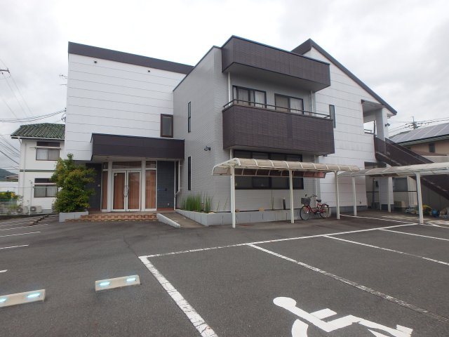 総社市中央３丁目　クリニック跡の外観