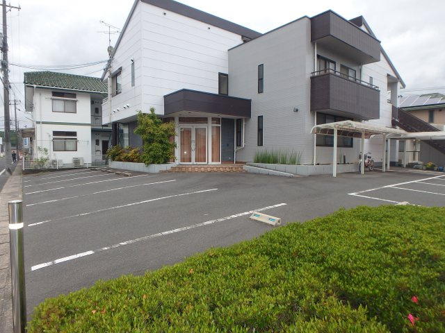 総社市中央３丁目　クリニック跡の外観