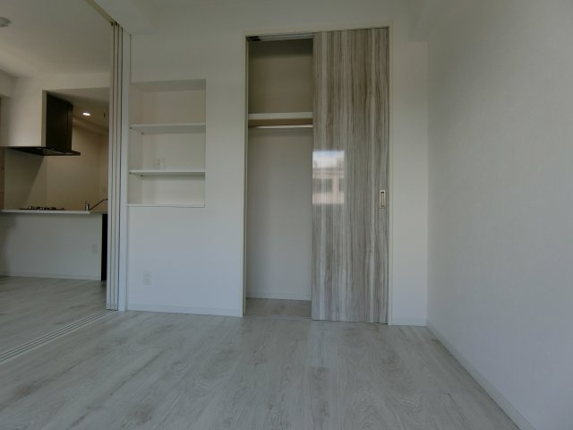 【寝室】 | パラゴン勝山通り