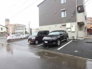 【駐車場】