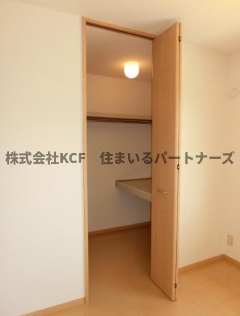 リビングタウン江戸屋敷 C棟の収納|専用の収納スペースです