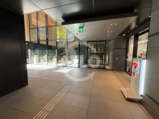 【その他共用部分】 | 本町ガーデンシティテラス | 本町ガーデンシティテラス　B1エントランス