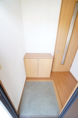 【玄関】 | エブリン Y | ※同物件・同タイプの写真です。