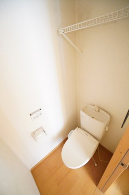 【トイレ】 | エブリン Y | ※同物件・同タイプの写真です。