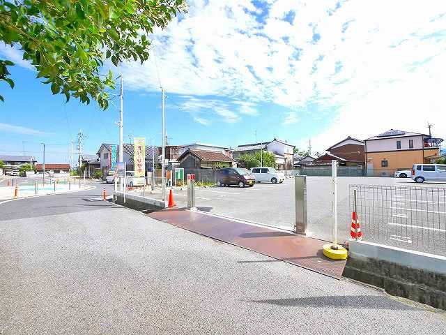 石見駅前モータープール