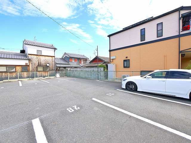 石見駅前モータープール