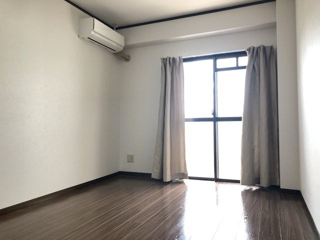 ビューハイツ桜田の居間・リビング