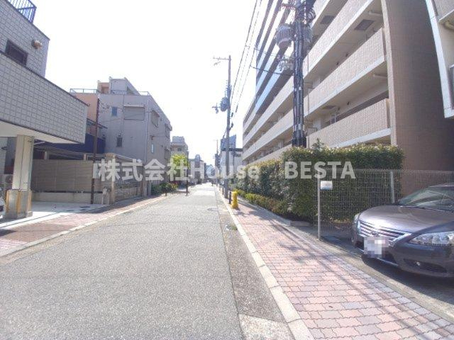 カーサ　プラナスの駐車場