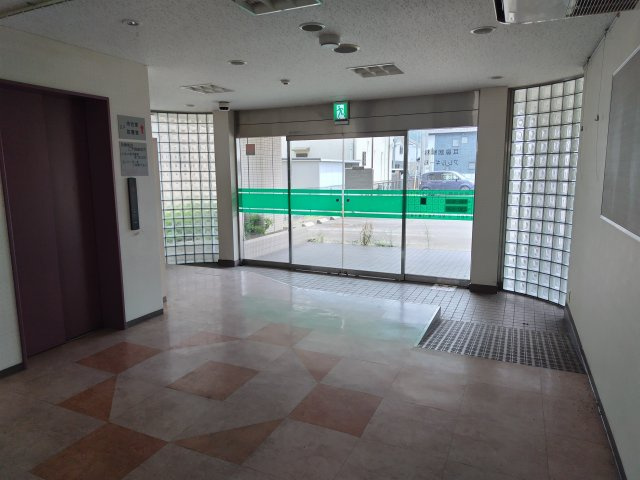 ６２９７５　岐阜市粟野西事業用建物の内装