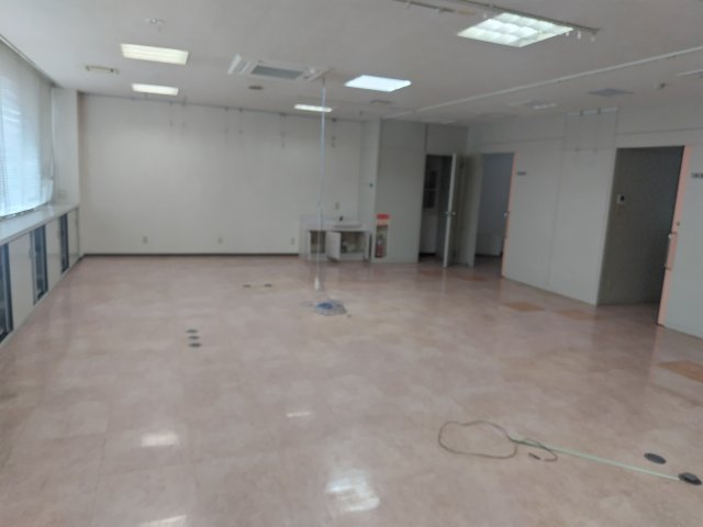 ６２９７５　岐阜市粟野西事業用建物の内装