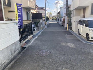 【前面道路含む現地写真】