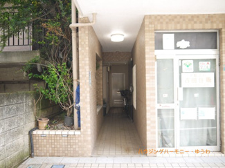 【エントランス】