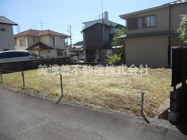 ６３４１５　岐阜市三田洞東１丁目土地の外観