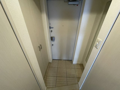 【玄関】 | アドバンス新大阪ウエストゲートⅡ | ダブルロックで安心です。