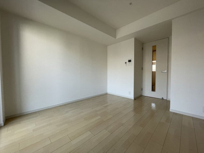 【居間・リビング】 | アドバンス新大阪ウエストゲートⅡ | 明るくてきれいなお部屋です。