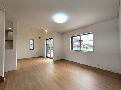 【居間・リビング】 | 香芝市五位堂1丁目【リフォーム済】