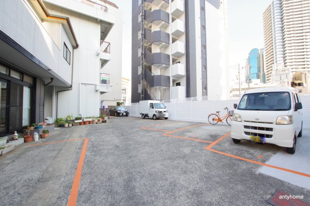 ハイツ田中　仲介手数料無料の駐車場