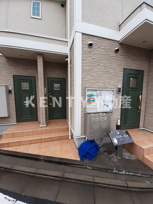 【エントランス】 | リトル・ミュー | 建物の内部です