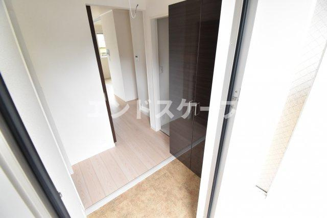 ラ ロシェルの玄関|高崎、前橋、伊勢崎エリアのお部屋探しはエンドスケープまで！お客様の理想お聞かせ下さい♪