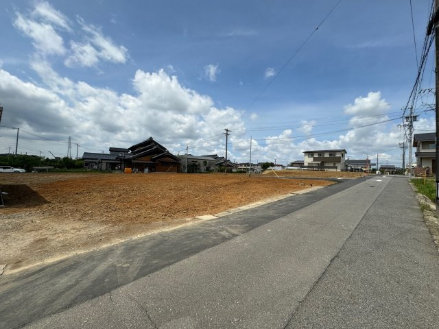 安城市小川町山田　D区画の前面道路含む現地写真