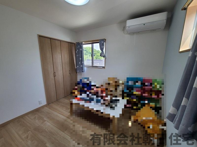 【子供部屋】 | 八雲町日吉築浅中古戸建 | 子供部屋も収納たっぷり