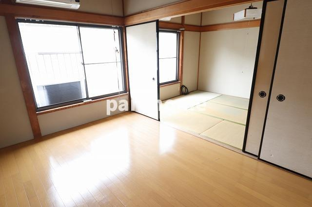 朝倉西町　戸建貸家の洋室|使い勝手のいい洋室です