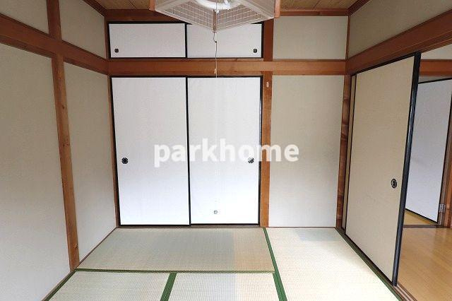 朝倉西町　戸建貸家の和室|きれいな和室です