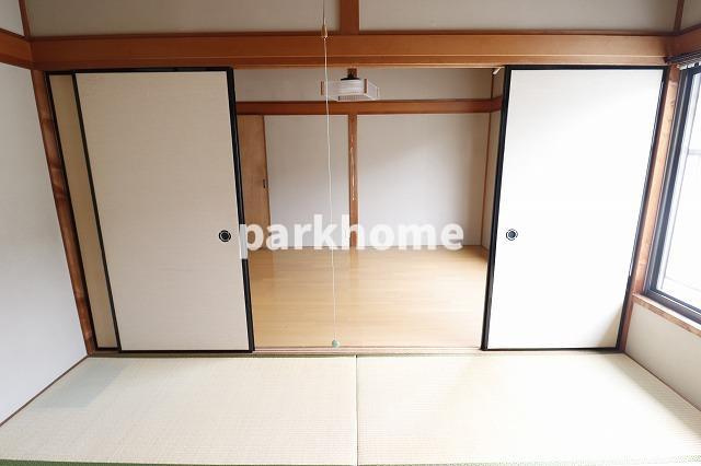 朝倉西町　戸建貸家の和室|ゆったりとくつろげる和室です