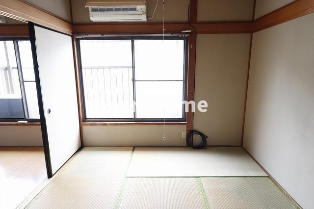 朝倉西町　戸建貸家の和室|和室があれば、来客や子供用のスペースとして活躍します